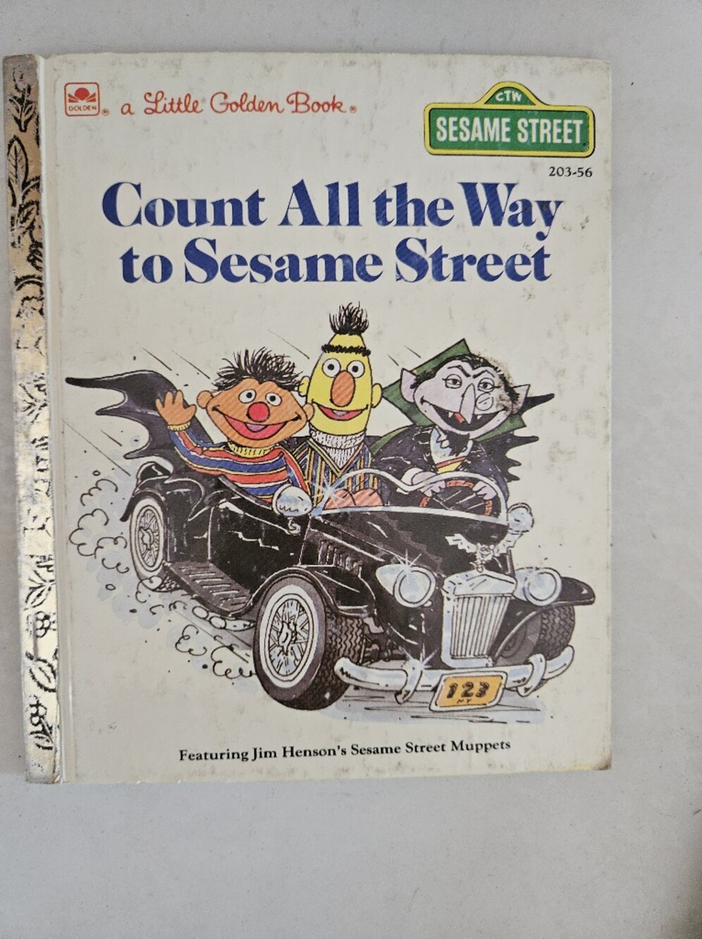 💜2/$15 VTG 1985 Sesame Street "Count All The Way" Book
